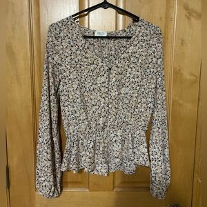 Tan/Pink Nice Dress Shirt. Size M